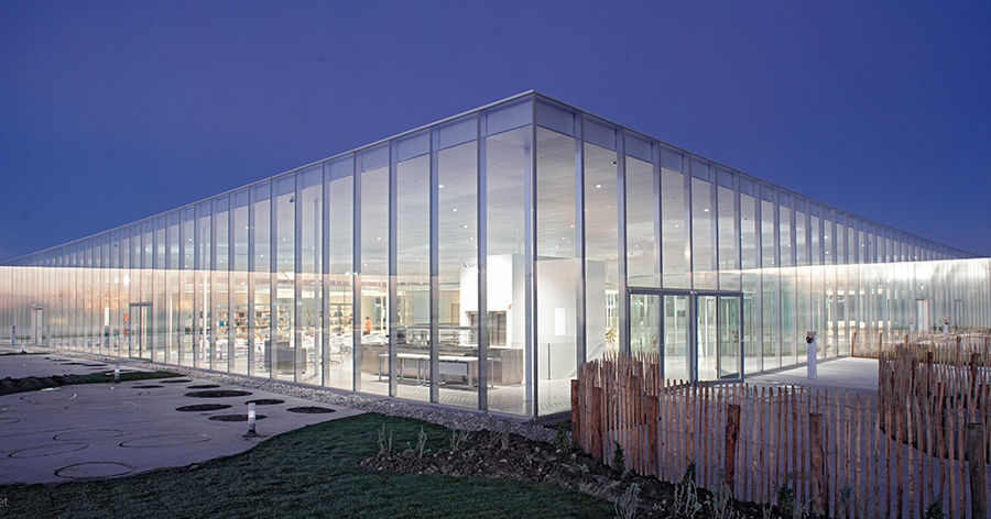 玻璃屋X鏤空雕花X竹造建築！特搜全球10大通透建築