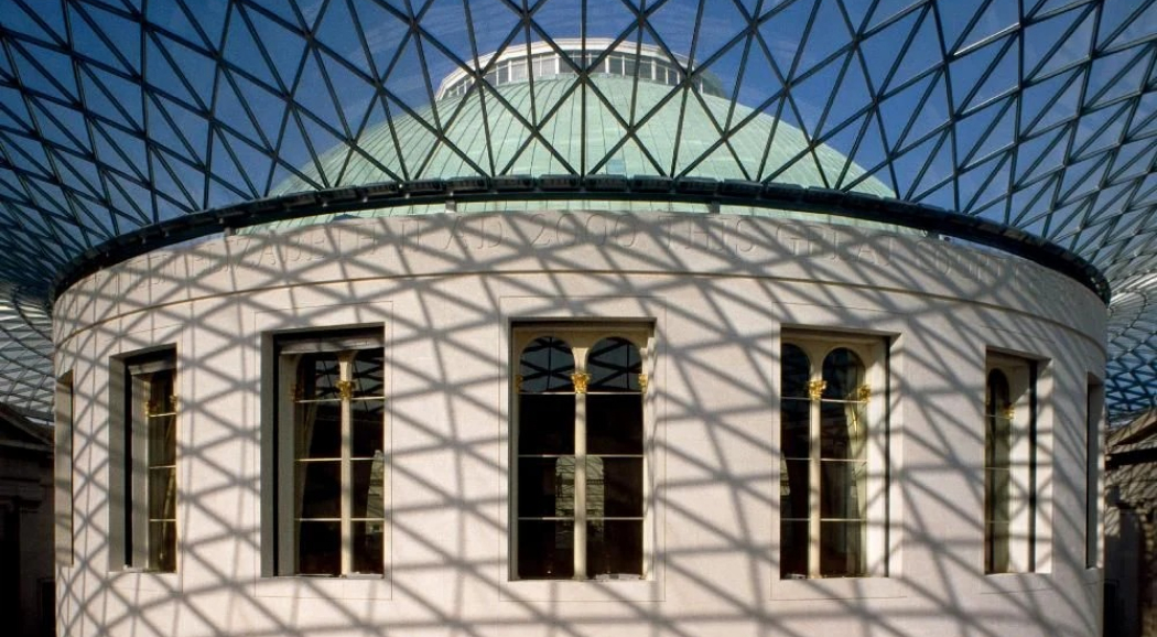 大英博物館「圓頂閱覽室」重新開放！壯觀天藍色穹頂、靈感源自萬神殿的19世紀建築傑作