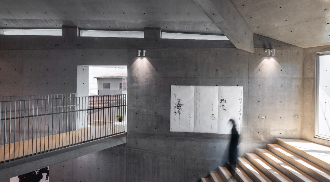 嘉義義竹藝文新地標「天來美術館」開館！毛森江操刀，打造呼應農村風景的清水模建築