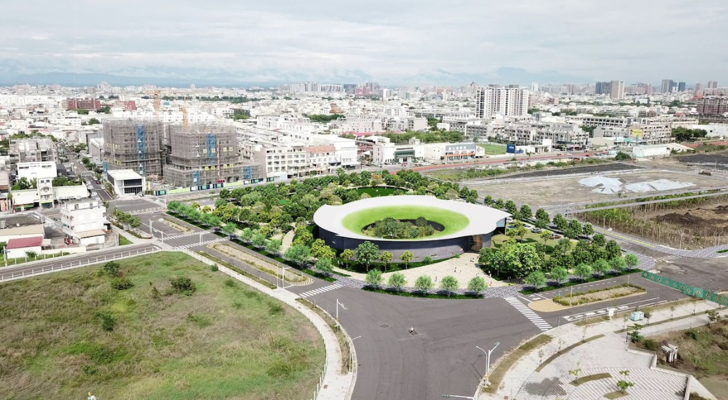 伊東豊雄台南建築新作！「李科永紀念圖書館」以曲面環狀結構和綠意屋頂，築起象徵圓滿的閱讀天地
