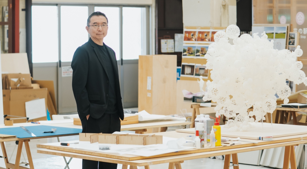 獨家開箱藤本壯介東京事務所：專訪他30年的設計軌跡，如何讓建築成為連結人與人的存在？