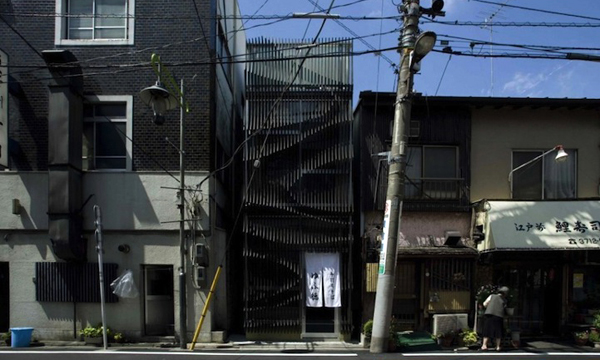 對立的建築美學 黑色波浪Yugutoku蕎麥麵館