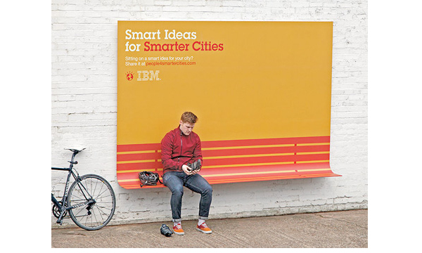 街頭的便利設施 IBM智慧互動廣告