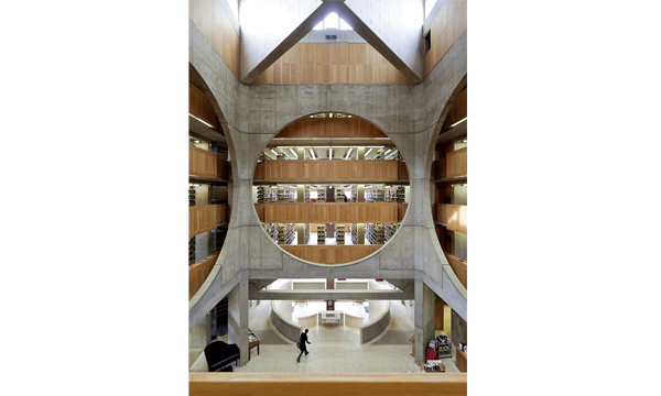 路易斯康的建築之詩