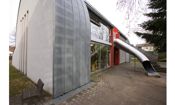 貓咪幼稚園 不可思議的童趣建築