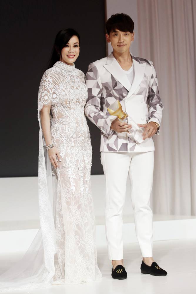 MCM 品牌形象大使 Rain 魅力亮相 Met Gala