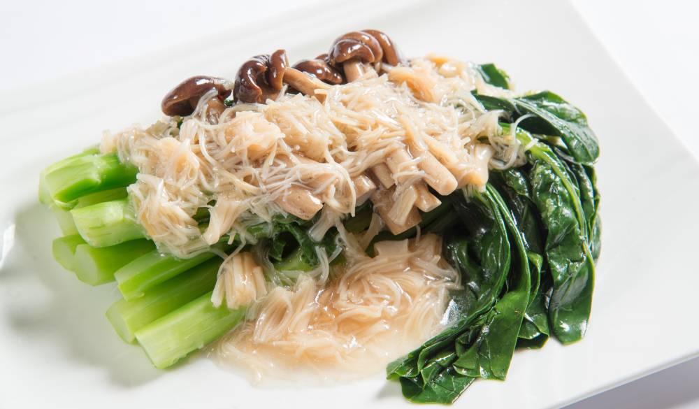 折半彎曲營塑動態美感──干貝芥蘭