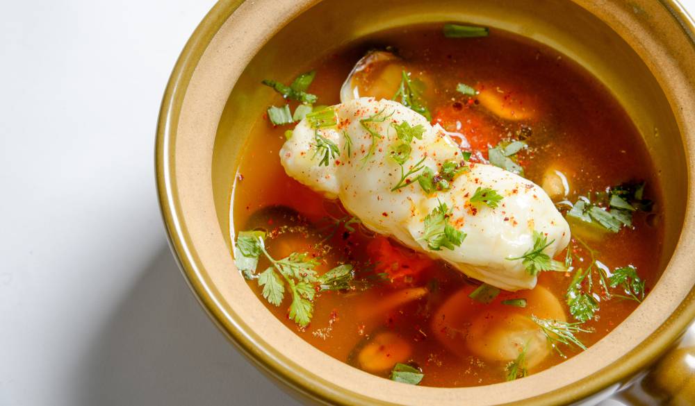 石老魚搭配西西里橄欖番茄海鮮湯