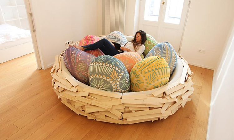 真正地「窩在家」 Giant Birdsnest鳥巢沙發讓你窩進去就不想出來了! 真正地「窩在家」 Giant Birdsnest鳥巢沙發讓你窩進去就不想出來了!