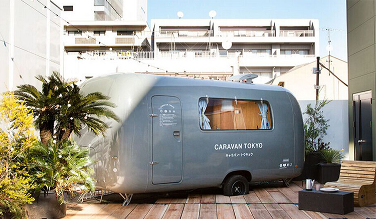 去東京的小巴裡睡一晚吧！Caravan Tokyo工匠打造小巴旅館