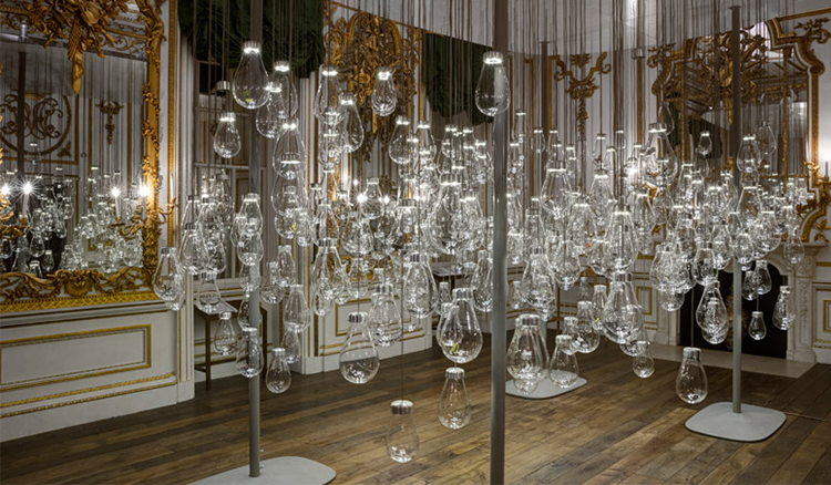 巴黎之花 X Mischer'Traxler 攜手打造燈泡裡的微觀世界