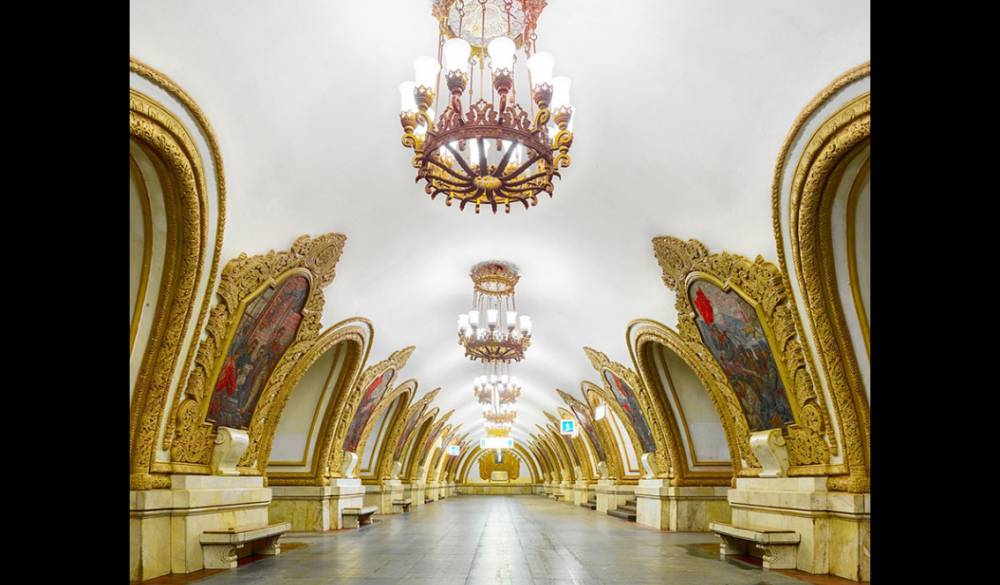 俄羅斯莫斯科於蘇聯時代所建的華麗地鐵站