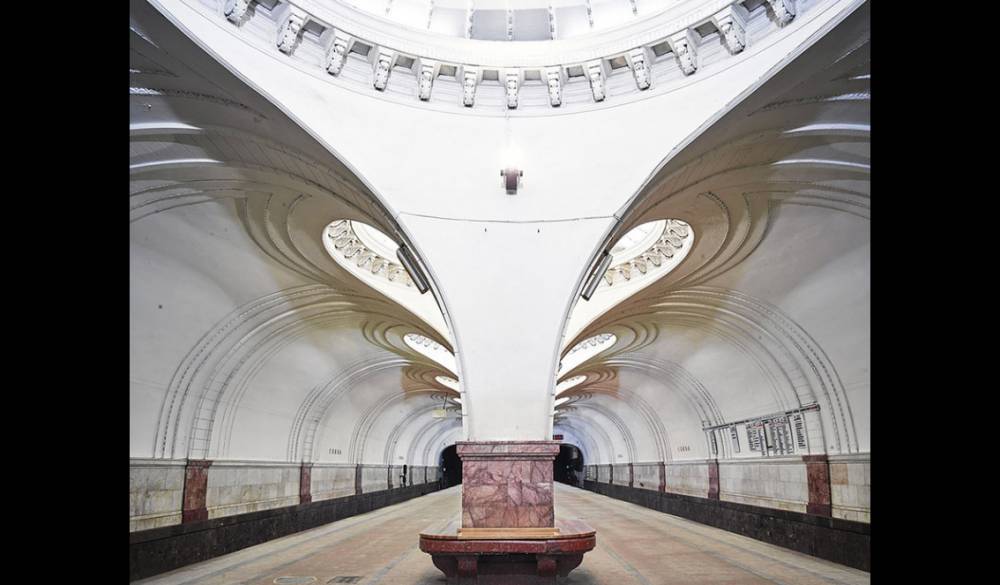 俄羅斯莫斯科於蘇聯時代所建的華麗地鐵站