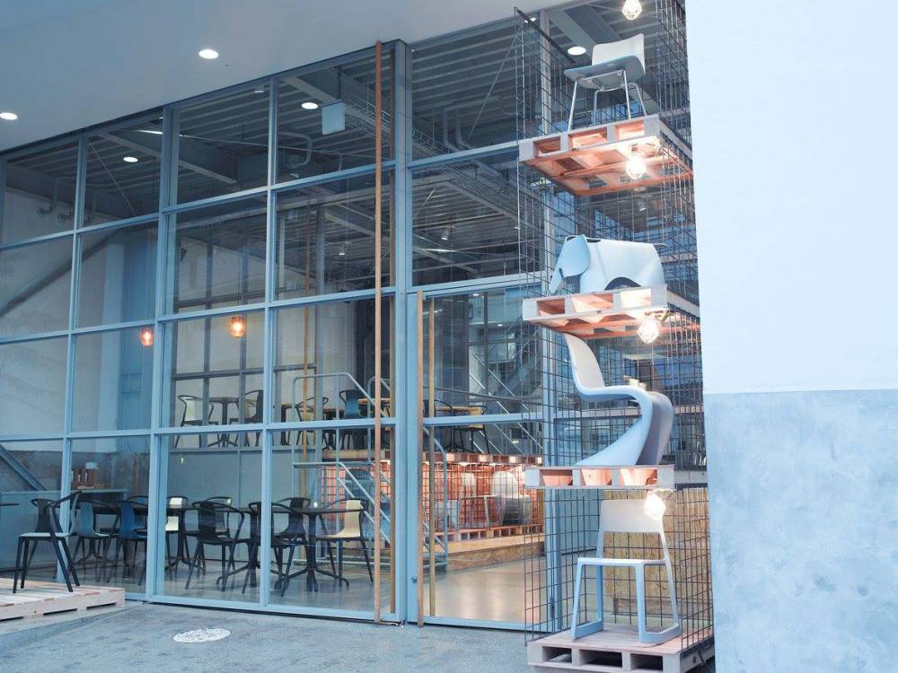 Blue Bottle Coffee Tokyo與Vitra跨界新企畫