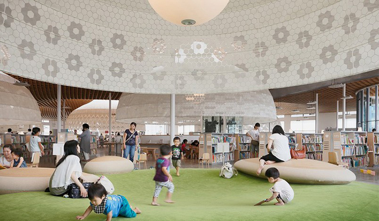 全世界最不孤獨的圖書館!建築大師伊東豊雄操刀岐阜市媒體中心成「大家的森林」書香空間_06 全世界最不孤獨的圖書館!建築大師伊東豊雄操刀岐阜市媒體中心成「大家的森林」書香空間_06