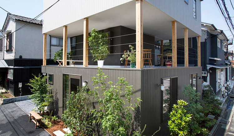 打造城市中登高望遠卻又貼近人群的愜意！東京「三明治」住宅