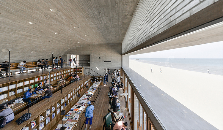 中國秦皇島「三聯書店海邊公益圖書館」遺世獨立的海邊書香建築_11