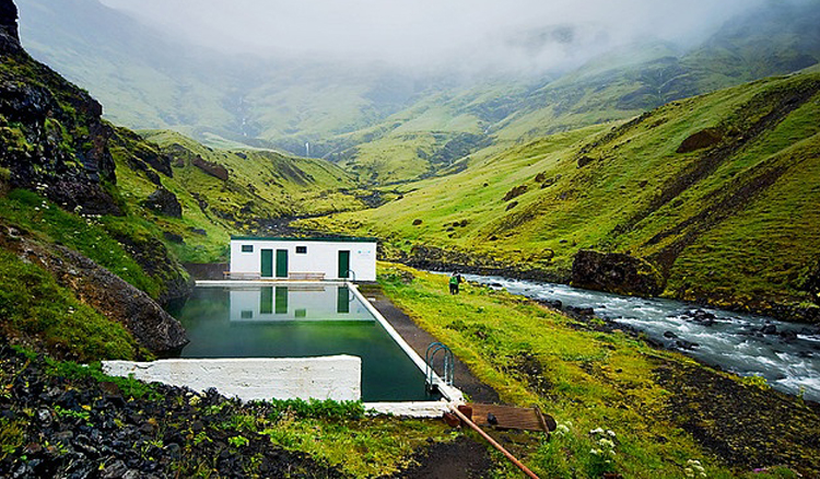 冰島秘境溫泉泳池「Seljavellir Geothermal Pool」6 冰島秘境溫泉泳池「Seljavellir Geothermal Pool」6