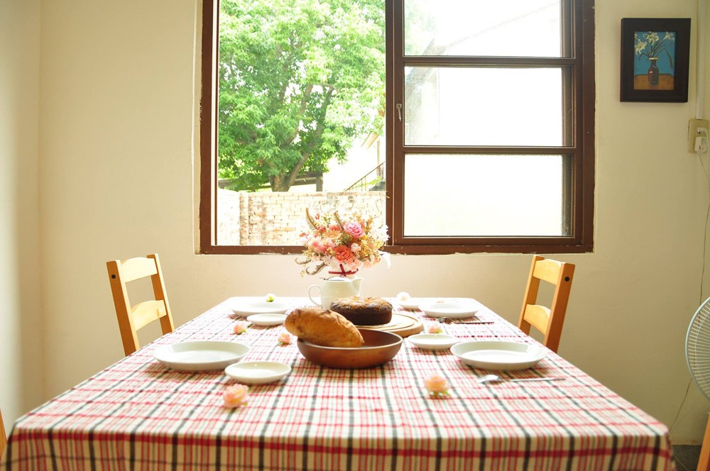 台中光復新村「許愿」老屋麵包店