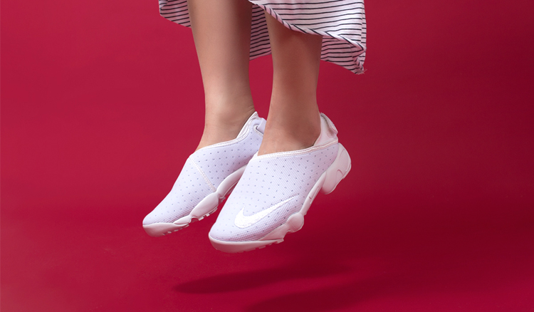 高端極簡美學─NikeLab Rift Wrap鞋款