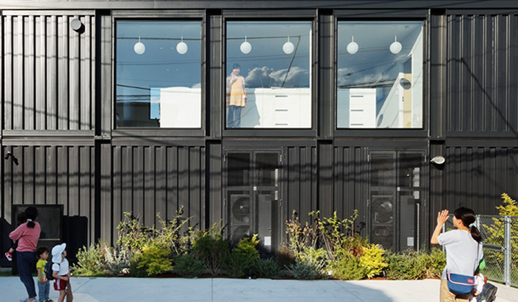 日本抗震再一招！貨櫃幼兒園，打造抗震童年樂園！