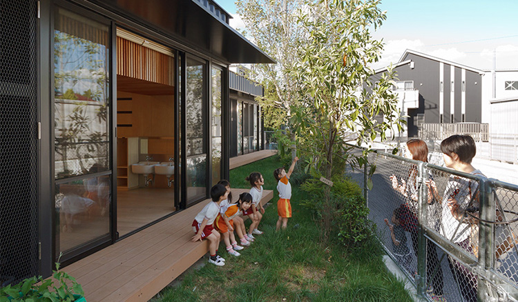 日本抗震再一招！貨櫃幼兒園，打造抗震童年樂園！
