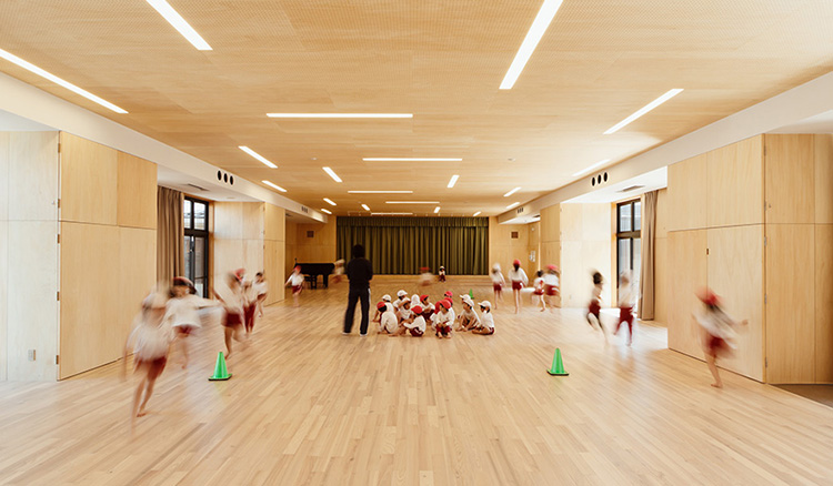 日本抗震再一招！貨櫃幼兒園，打造抗震童年樂園！