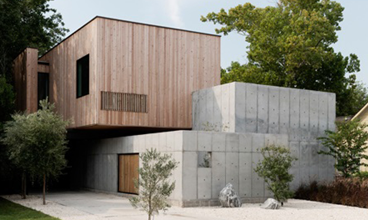 安藤忠雄設計理念傳人是美國人！德州夫妻打造意想不到的沉穩日式庭園住家