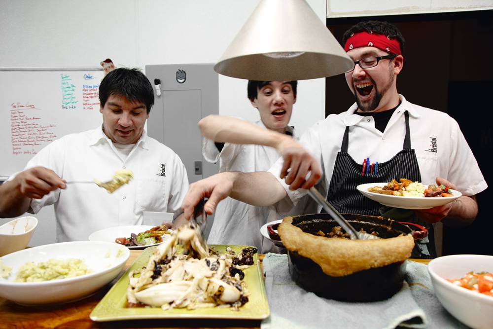 【歡迎光臨打烊餐廳】布里斯托餐廳：物盡其用，化雜碎為神奇的魔法員工料理2