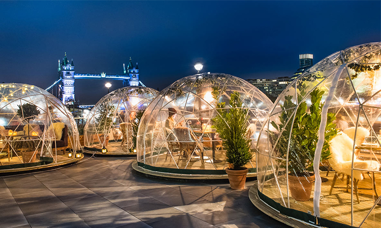 今年就決定在水晶球裡享用溫馨耶誕大餐！英倫美食與泰晤士河夜景盡收眼底