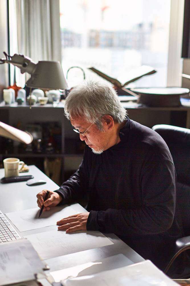 安藤忠雄、原研哉的工作室長什麼樣？澳洲攝影師帶你一次逛遍日本設計名家工作秘密基地原研哉的辦公室就像是一整座收藏各式物件的博物館。