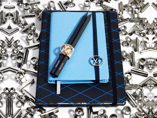 看 LV 走進「日常」如何吸引眾人目光,文具也不是問題!