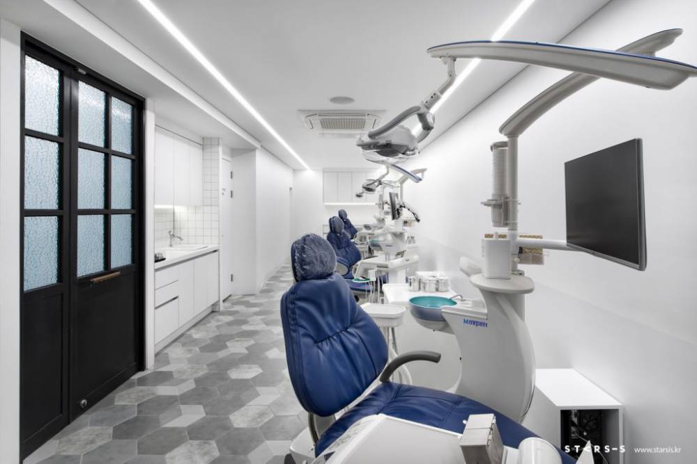 看牙不再恐懼！首爾溫暖人心的復古牙醫診所讓看牙像待咖啡館！_12