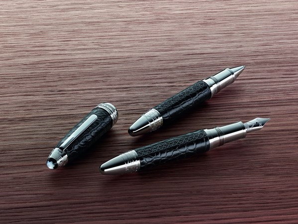 握在手中的城市低喃，萬寶龍包覆黑色鱷魚皮優雅登場