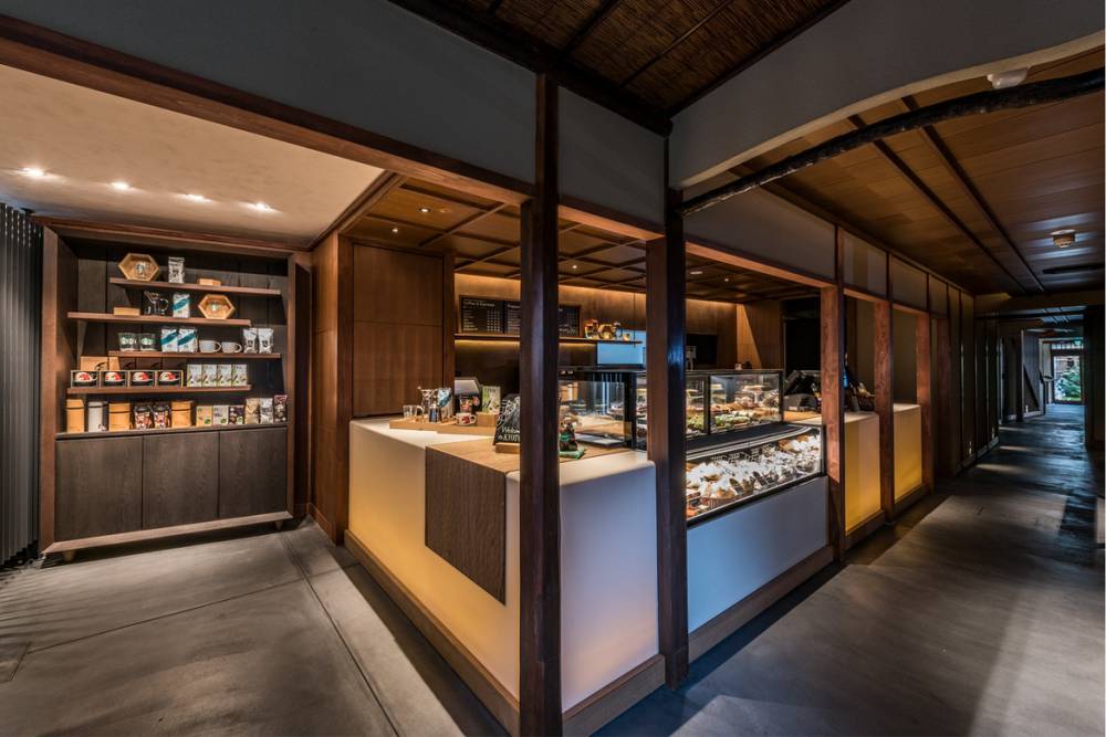 全球第一間榻榻米星巴克!Starbucks「京都二寧坂ヤサカ茶屋店」百年老屋裡品咖啡香 全球第一間榻榻米星巴克!Starbucks「京都二寧坂ヤサカ茶屋店」百年老屋裡品咖啡香