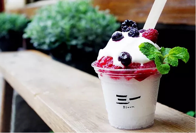 端出一碗雪白清冰 反覆提煉風格的三一花好商行