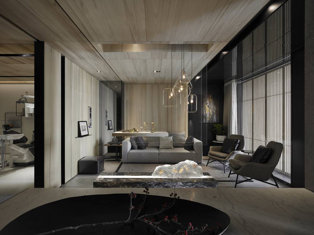 《入境牙醫》擺脫診所冰冷感！空間與邊界的全新排列組合