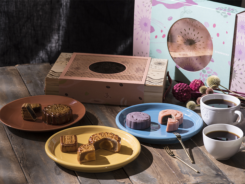 星巴克6款秋節禮盒限量登場！咖啡mix滷肉打造月餅新食感，首創會＂動＂的禮盒掀話題！