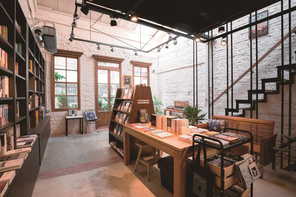 有美感的閱讀角落！隱藏赤峰街的浮光書店