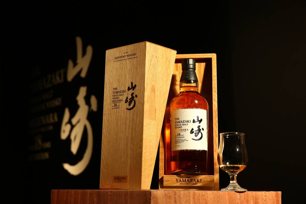 揉合水楢工藝與調合藝術!山崎單一麥芽威士忌《水楢桶18年2017版》限定上市 揉合水楢工藝與調合藝術!山崎單一麥芽威士忌《水楢桶18年2017版》限定上市