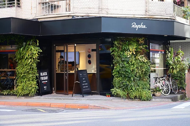 一起在台北當追風人!台北東區「Rapha Clubhouse」延展單車運動的無限可能