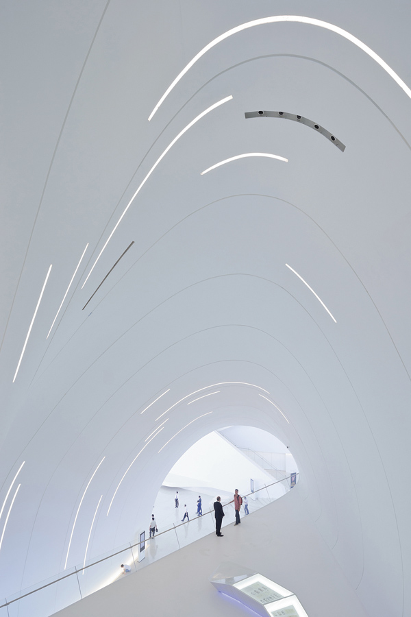 荷蘭建築攝影大師Iwan Baan全世界最會拍建築的人!用鏡頭探索建築及世界美學_05 荷蘭建築攝影大師Iwan Baan全世界最會拍建築的人!用鏡頭探索建築及世界美學_05