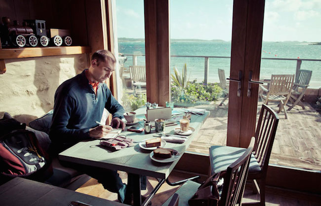 前航空工程師超細膩手繪紀錄環遊世界！裝滿12本Moleskine筆記的旅行藝術！2