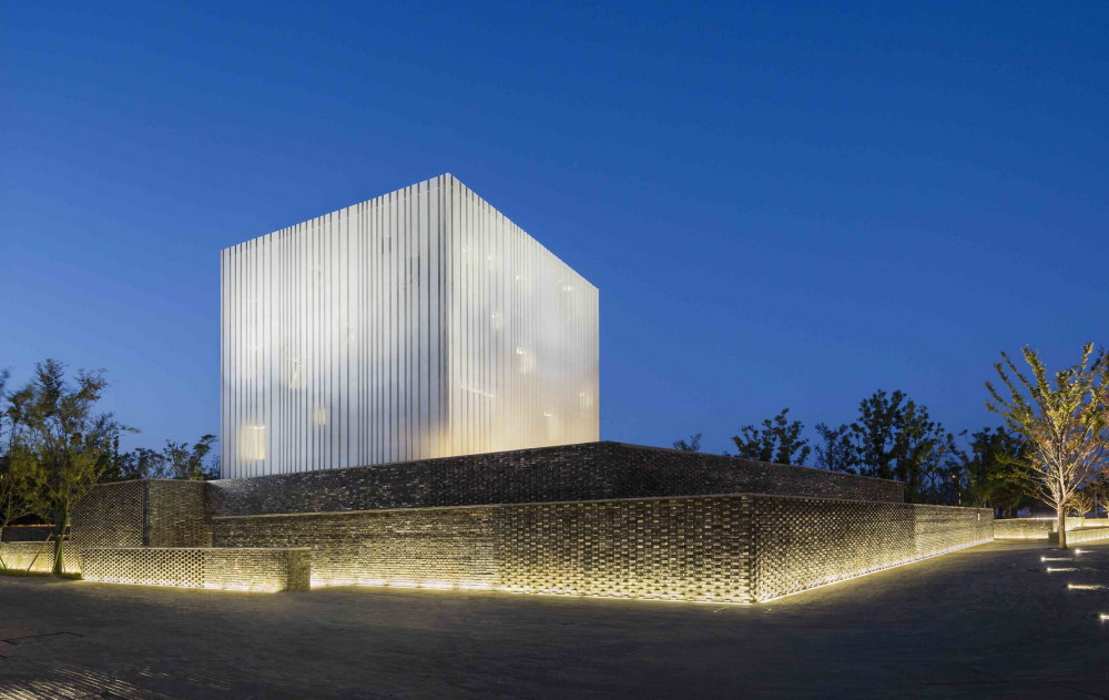 中國江蘇「蘇州禮堂」宛若罩著白紗的都市空靈避世所