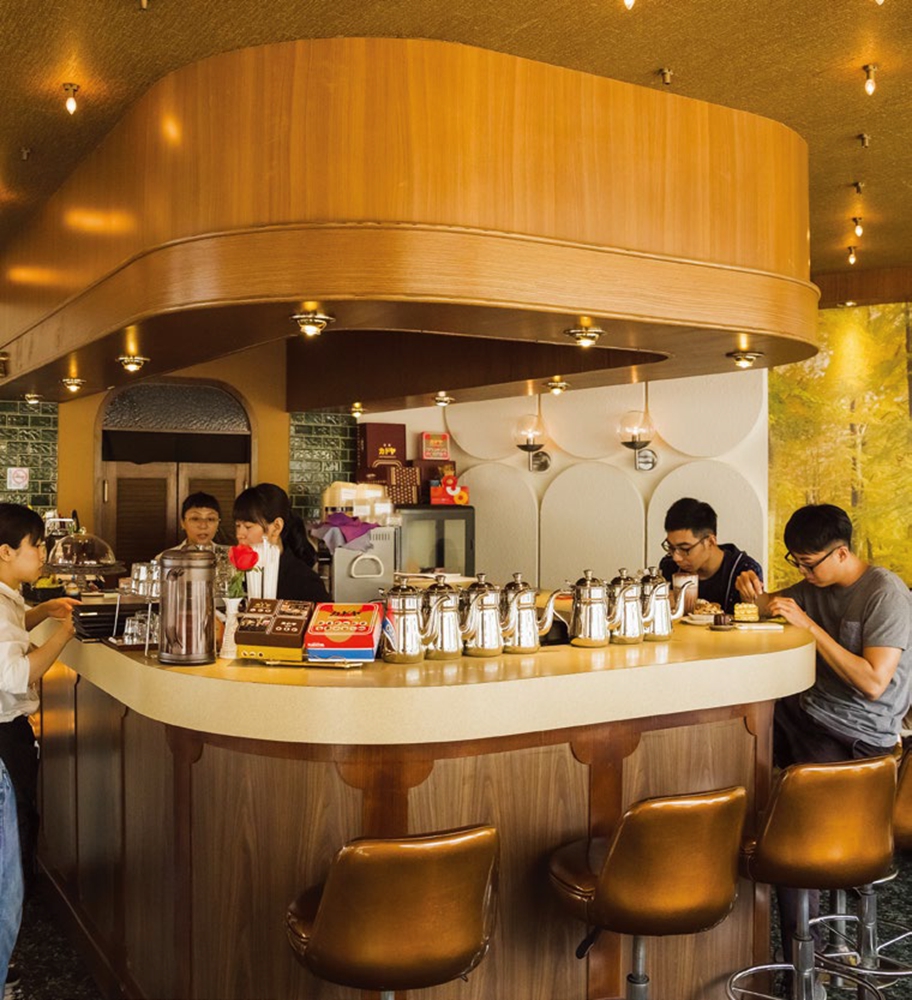 台南「KADOYA喫茶店」復古日式甜點店！一位難求的洋菓子店迷人秘訣_07