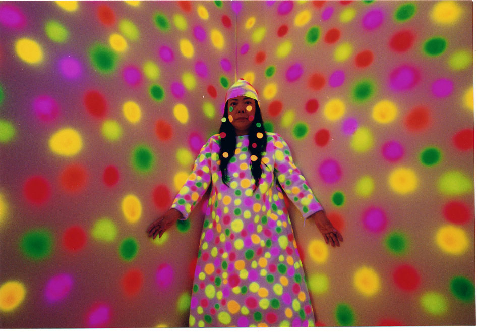 紀錄片《草間∞彌生》無限鏡屋、自戀花園等五個重要藝術展歷史_04 紀錄片《草間∞彌生》無限鏡屋、自戀花園等五個重要藝術展歷史_04