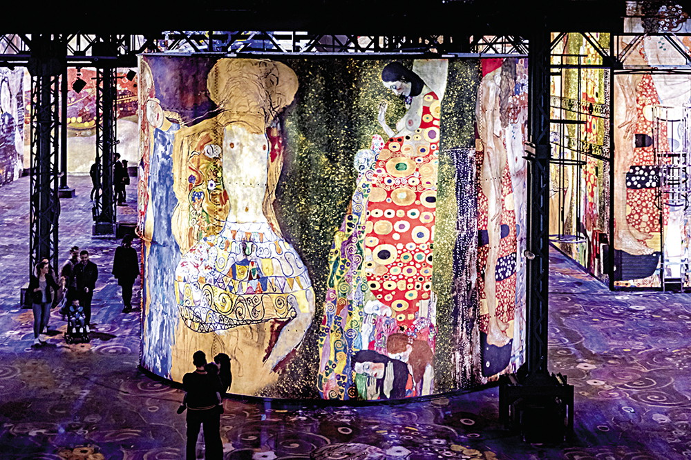 參觀人次至今已超過65萬,甚至延後展覽結束時間以迎接2018年末聖誕假期的人潮,證明了這座藝術博物館的成功以及沉浸式體驗 參觀人次至今已超過65萬,甚至延後展覽結束時間以迎接2018年末聖誕假期的人潮,證明了這座藝術博物館的成功以及沉浸式體驗