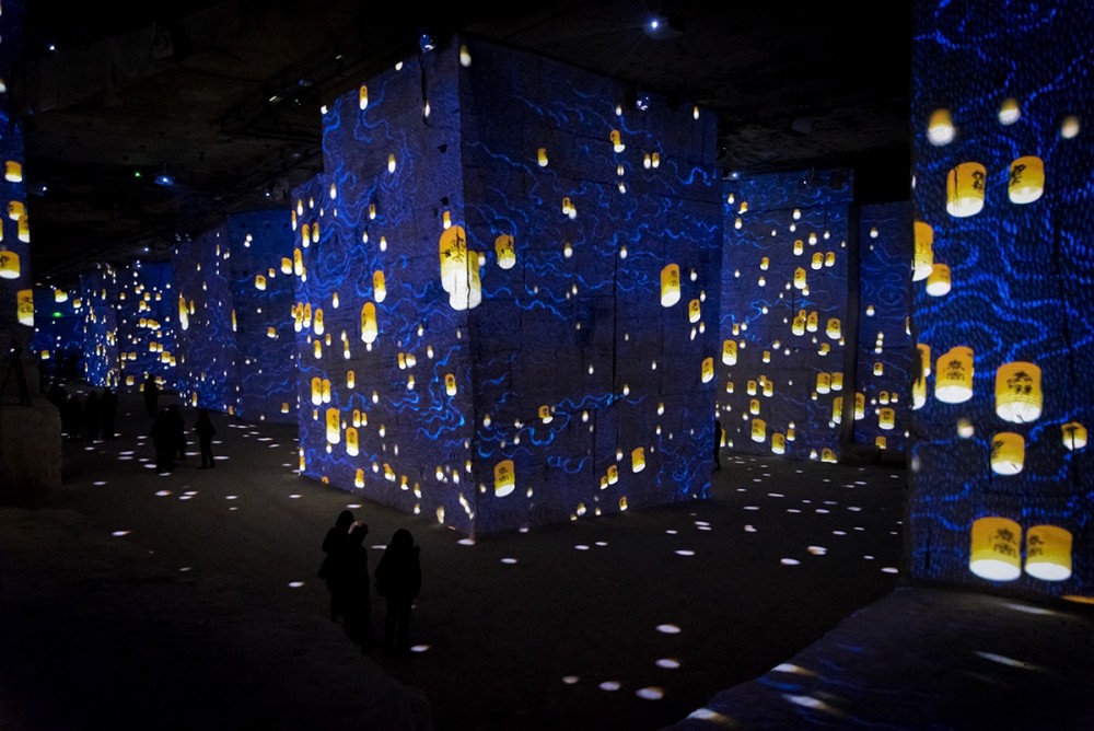 巴黎「光之博物館」以日本主義為主題打造沉浸式夢幻空間 巴黎「光之博物館」以日本主義為主題打造沉浸式夢幻空間