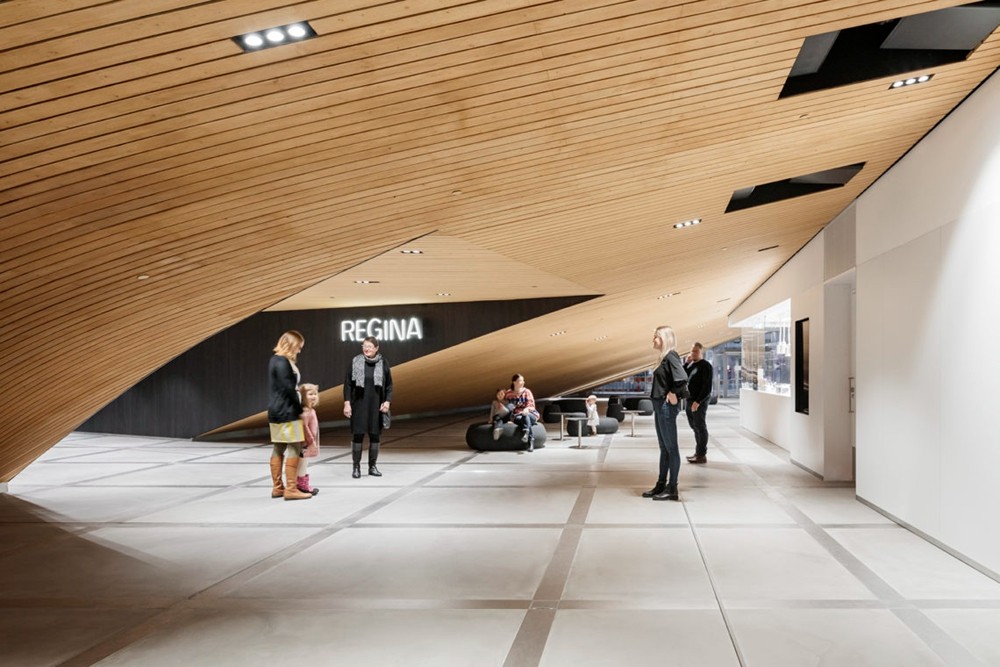 芬蘭赫爾辛基中央圖書館Oodi簡約流線設計成北歐最美圖書館_07