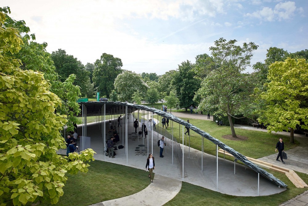 日本建築師石上純也出任2019倫敦蛇形藝廊展亭設計！如雲般輕盈黑岩石建築亮相海德公園